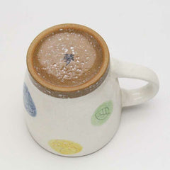 Three-color circular pattern mug